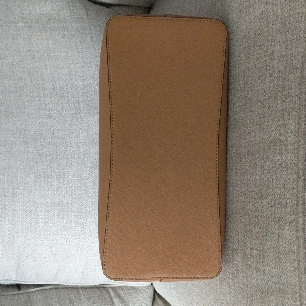 Tory Burch  Robinson Bag - Picture 10 of 14